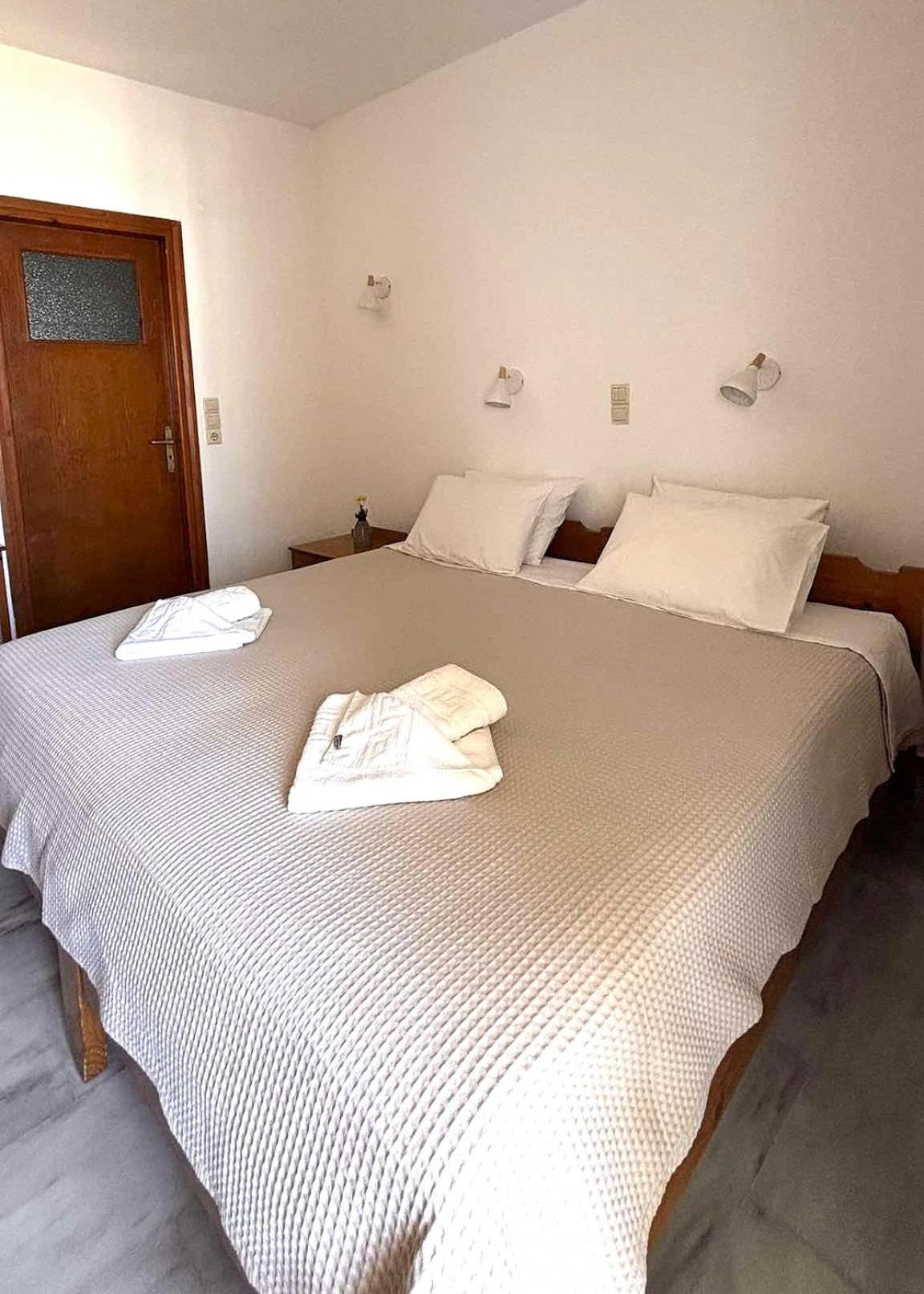 Menelaos Apartments Даратсо Экстерьер фото