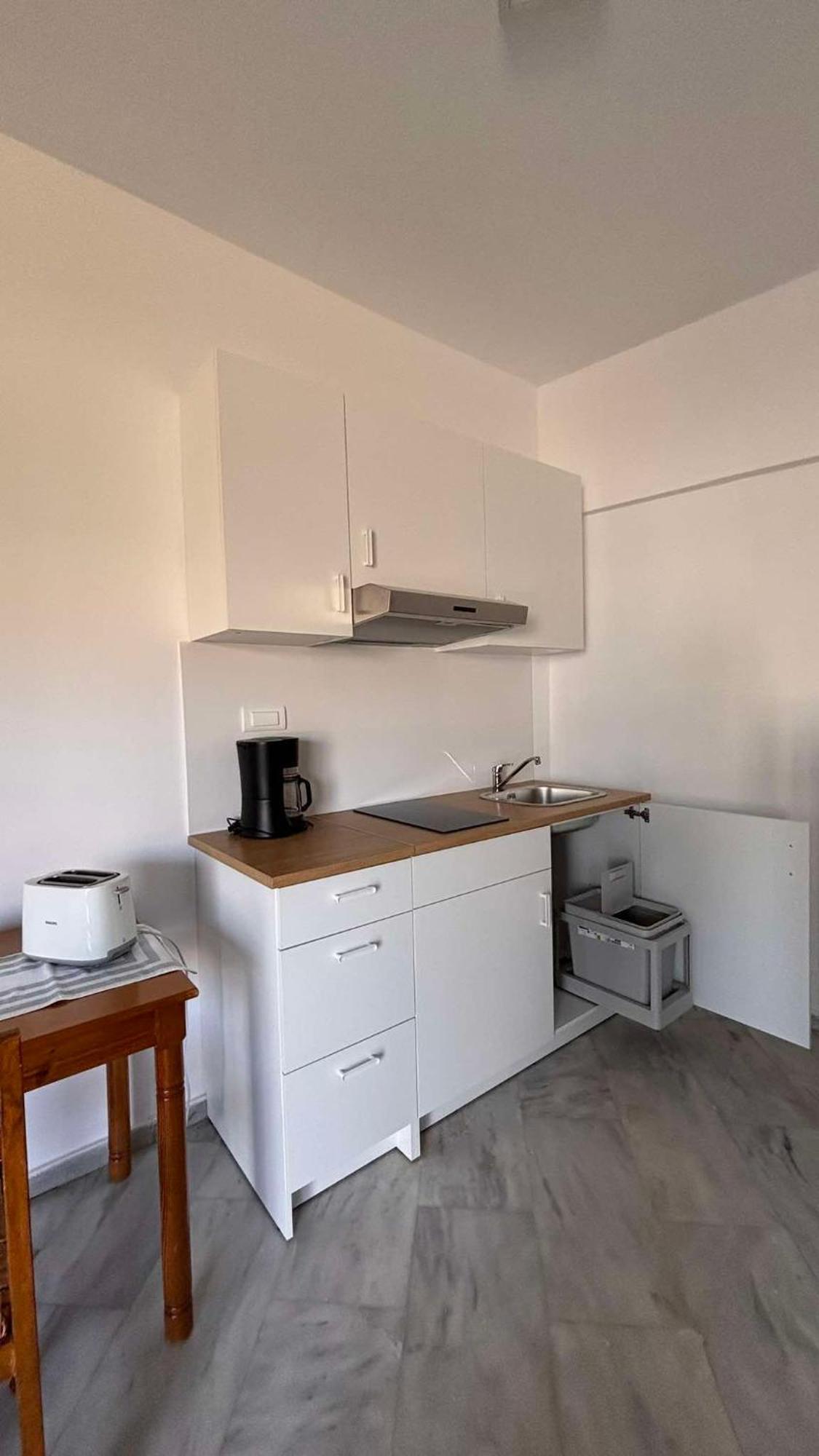 Menelaos Apartments Даратсо Экстерьер фото